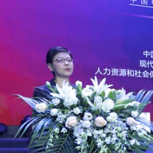 完美真人电竞app下载同腾飞体育注册专家解读解释与落实-拒绝虚假的承诺